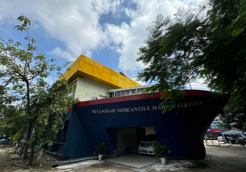 𝐌𝐲𝐚𝐧𝐦𝐚𝐫 𝐌𝐞𝐫𝐜𝐚𝐧𝐭𝐢𝐥𝐞 𝐌𝐚𝐫𝐢𝐧𝐞 𝐂𝐨𝐥𝐥𝐞𝐠𝐞 မှပထမနှစ် ကျောင်းသားများအား ဝင်ခွင့် ဆေးစစ်မှုများပြုလုပ်ပေးခြင်း